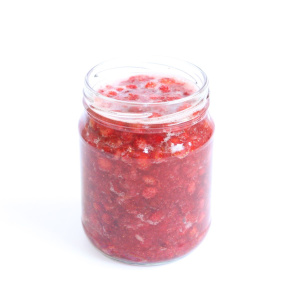 zemlyanika-peretertaya-s-saharom